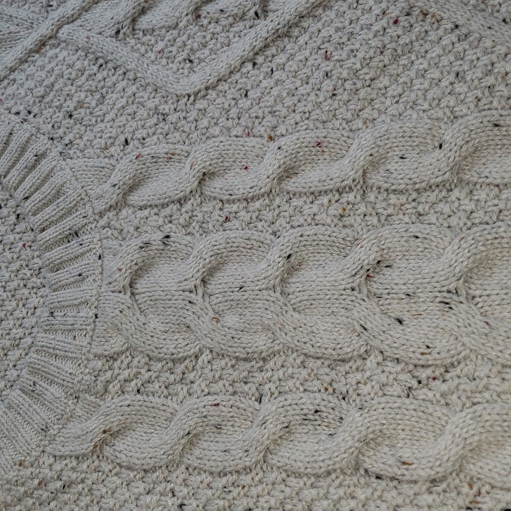 Old Navy off white & confetti cable knit sweater - Picture 8 of 8